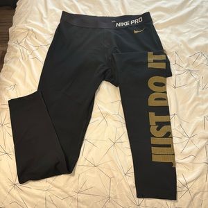 NIKE PRO black leggings